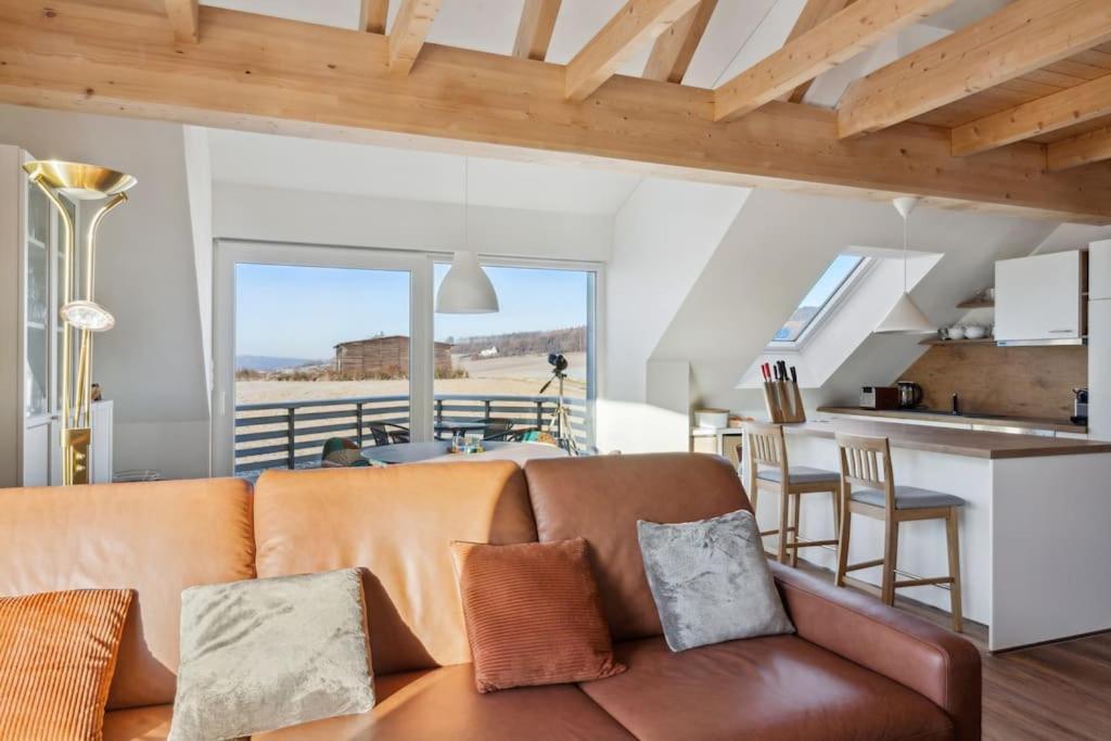 In Mit Balkon & Aussicht